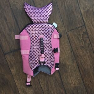 Dog life jacket